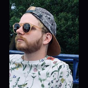 Meet your Posher, Kenneth